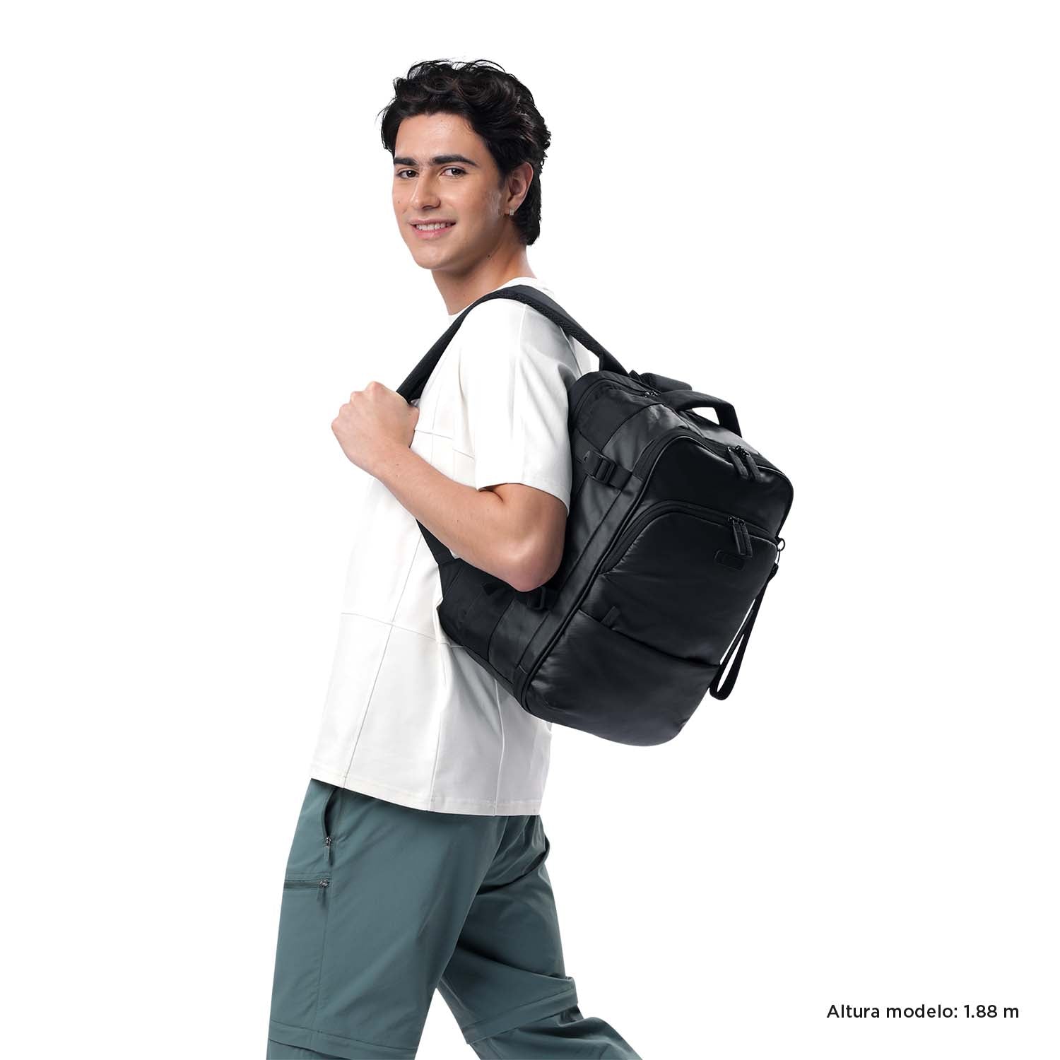 Mochila de Viaje Mediano Trip Negro